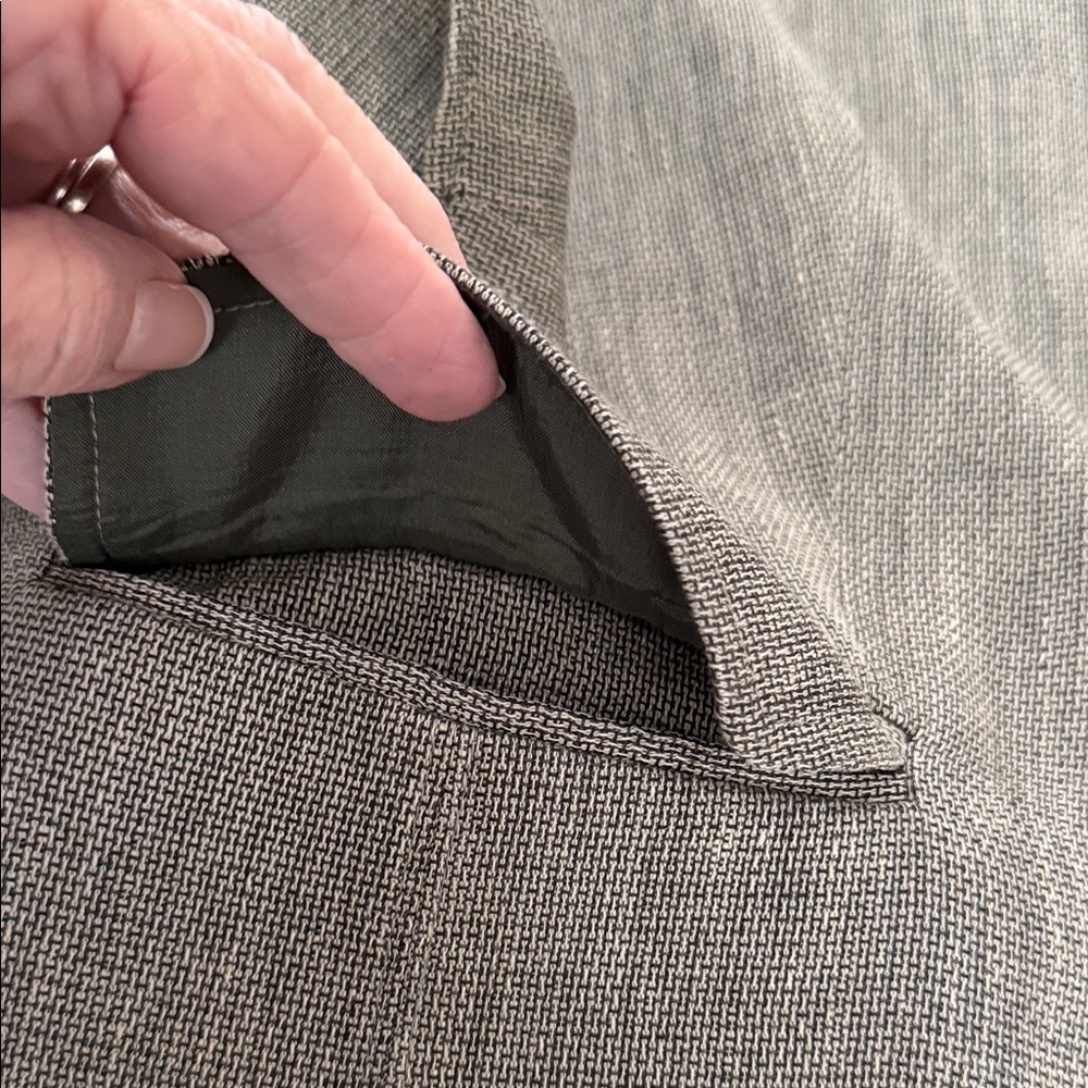 Jones New York Textured Olive/Gray Blazer - Picture 5 of 9